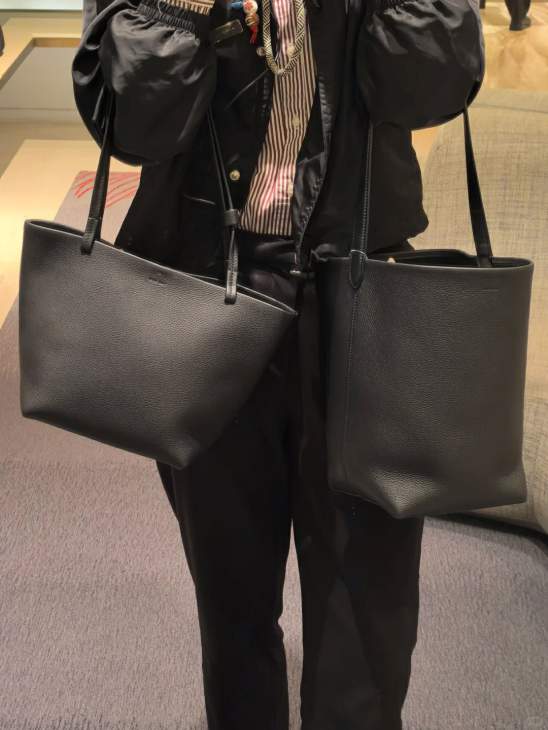 Picture of The Row Handbags _SKUfw240688124fw